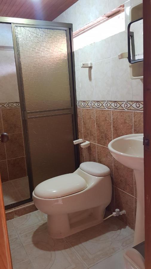 Balneario Chorillano Hotel Villavicencio Bagian luar foto