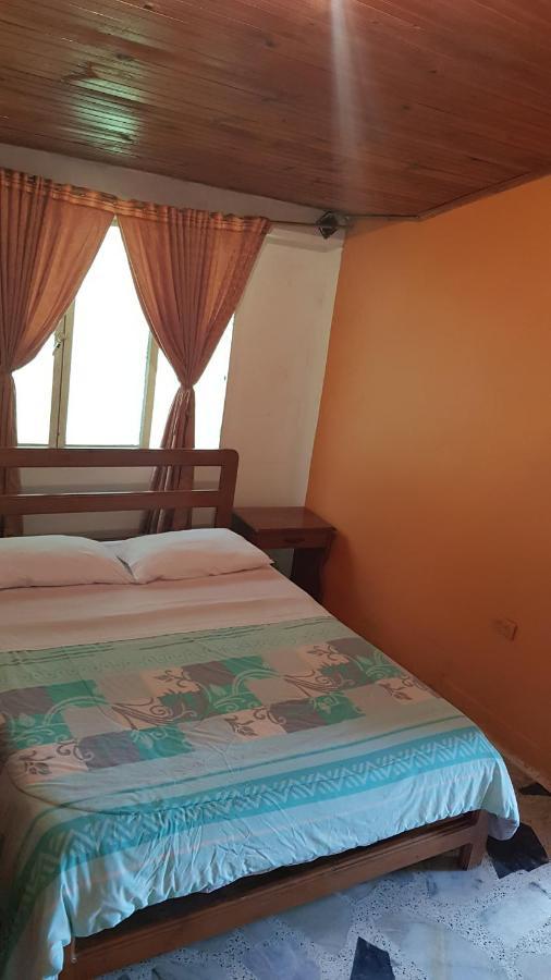 Balneario Chorillano Hotel Villavicencio Bagian luar foto