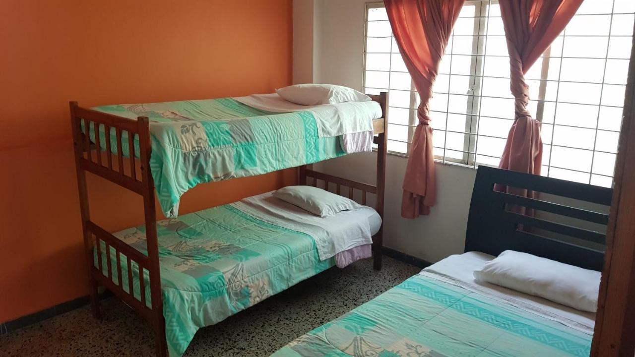 Balneario Chorillano Hotel Villavicencio Bagian luar foto
