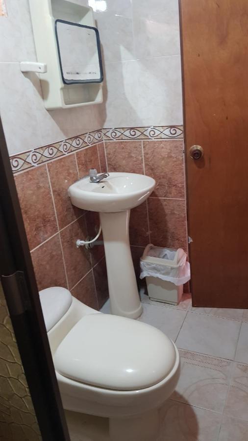 Balneario Chorillano Hotel Villavicencio Bagian luar foto