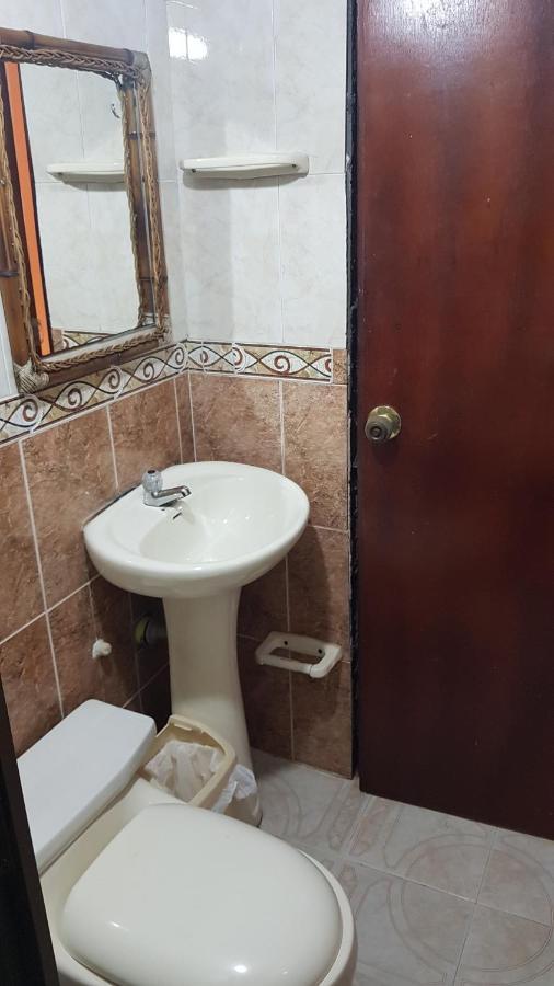 Balneario Chorillano Hotel Villavicencio Bagian luar foto